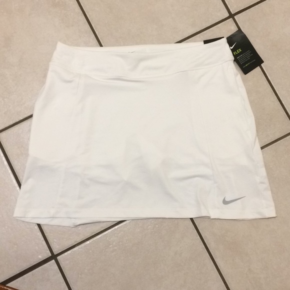 Women’s Nike Dry Golf/Tennis Skort - Picture 1 of 5